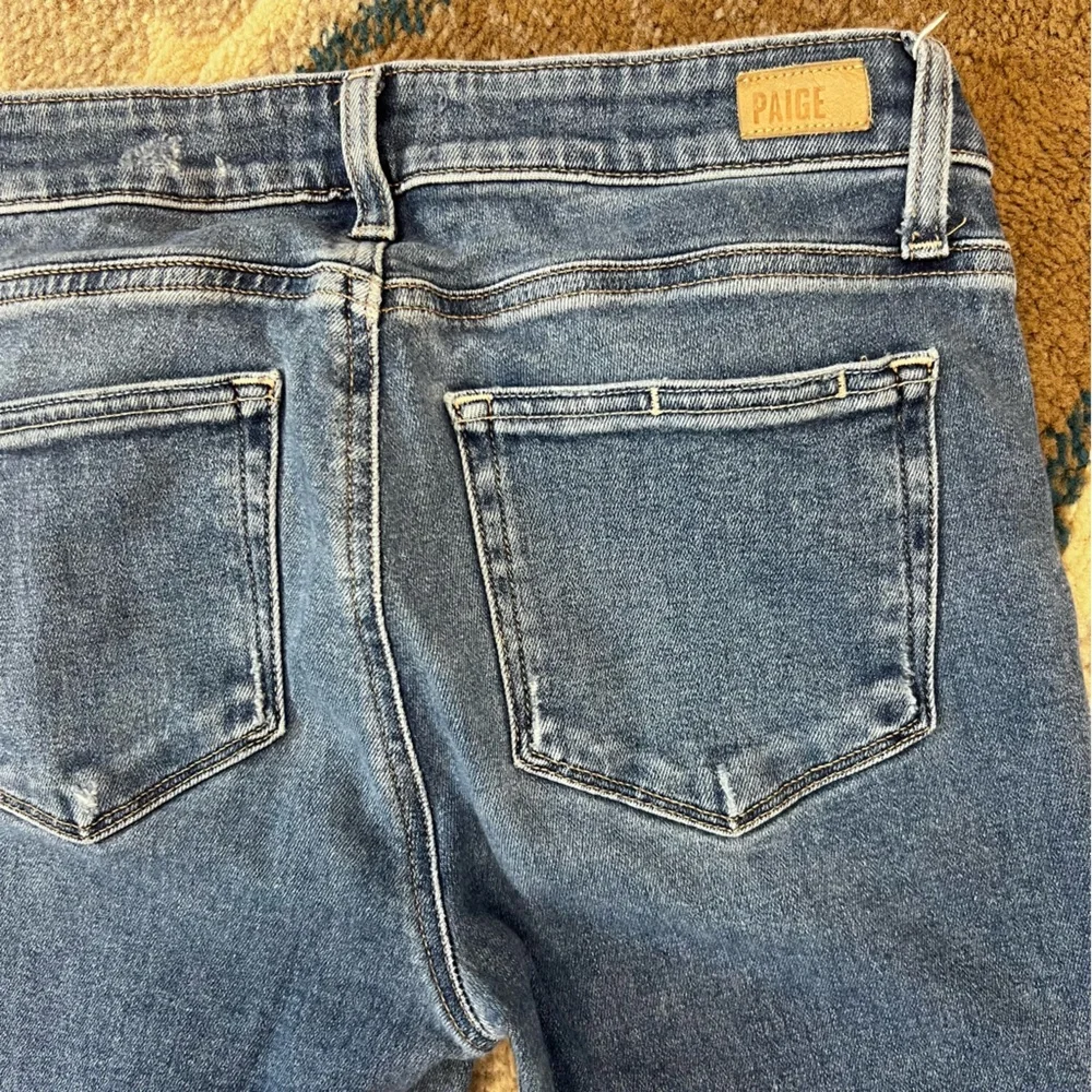 Paige Shelby Adelyn Distressed Jeans Size 27‎